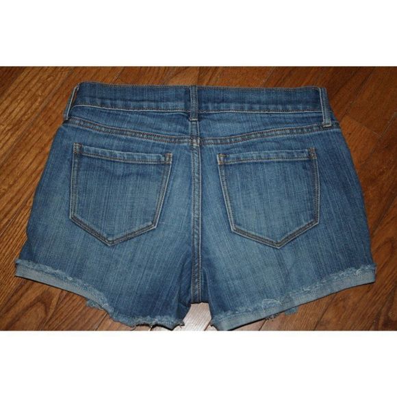 Old Navy The‎ Boyfriend Distressed Blue Denim Shorts - Size 0 Regular - Picture 5 of 8